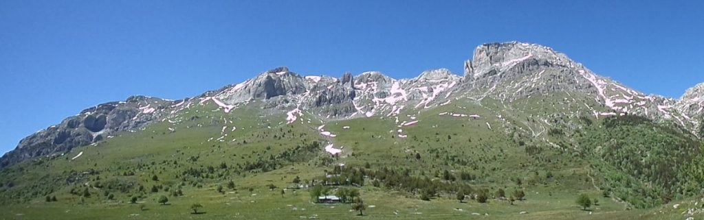 camminando verso il Monte Mongioie