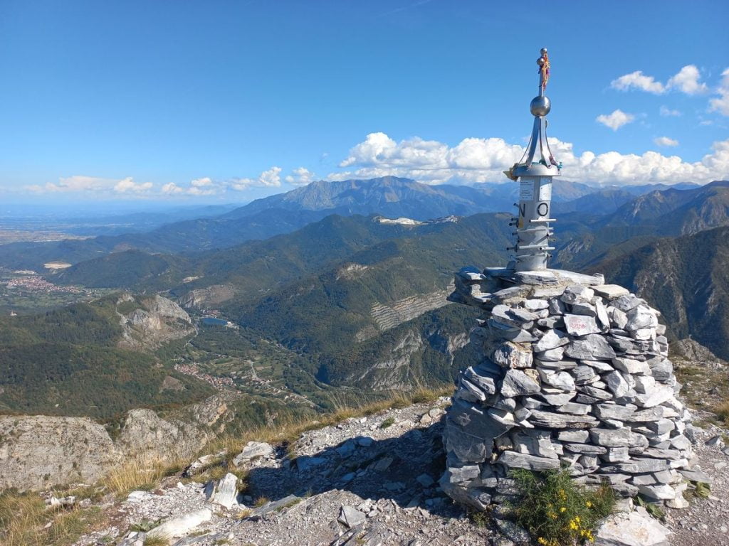 curiosa meridiana sul monte Saben