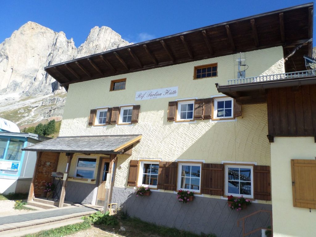 da Nova Levante al rifugio Paolina (2125 m)
