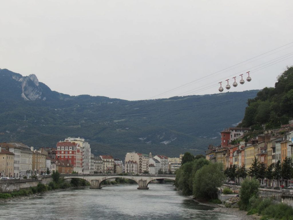Grenoble: le palle della teleferica salgono alla Bastiglia
