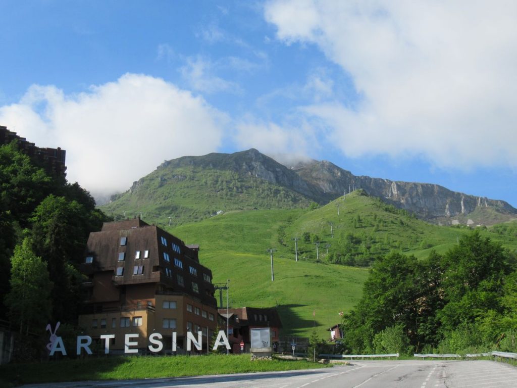 oggi raggiungerò la grotta dei Partigiani partendo da Artesina