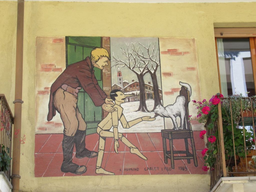 murales di Pinocchio a Vernante