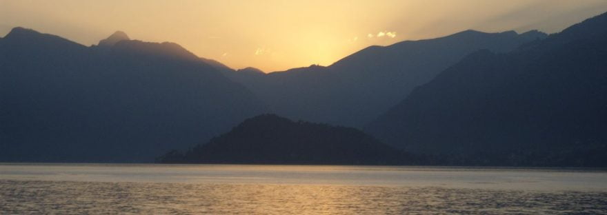 tramonto sul lago di Como a Bellagio
