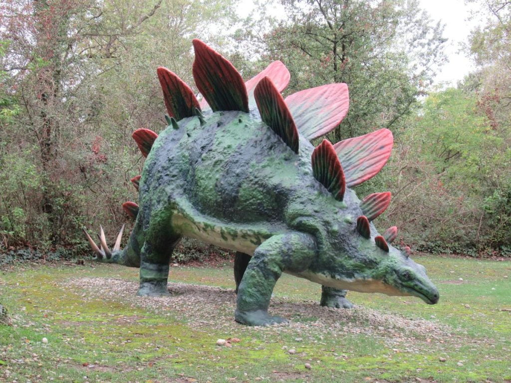 stegosauro al Parco della Preistoria