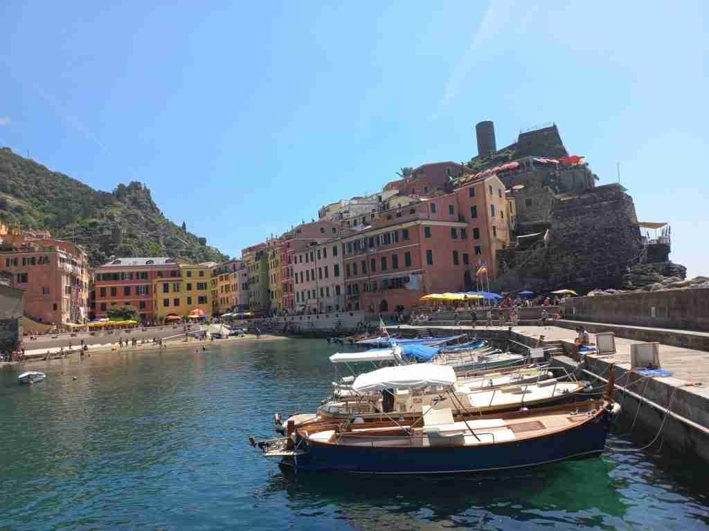 Cinque Terre in un giorno: il porticciolo di Vernazza