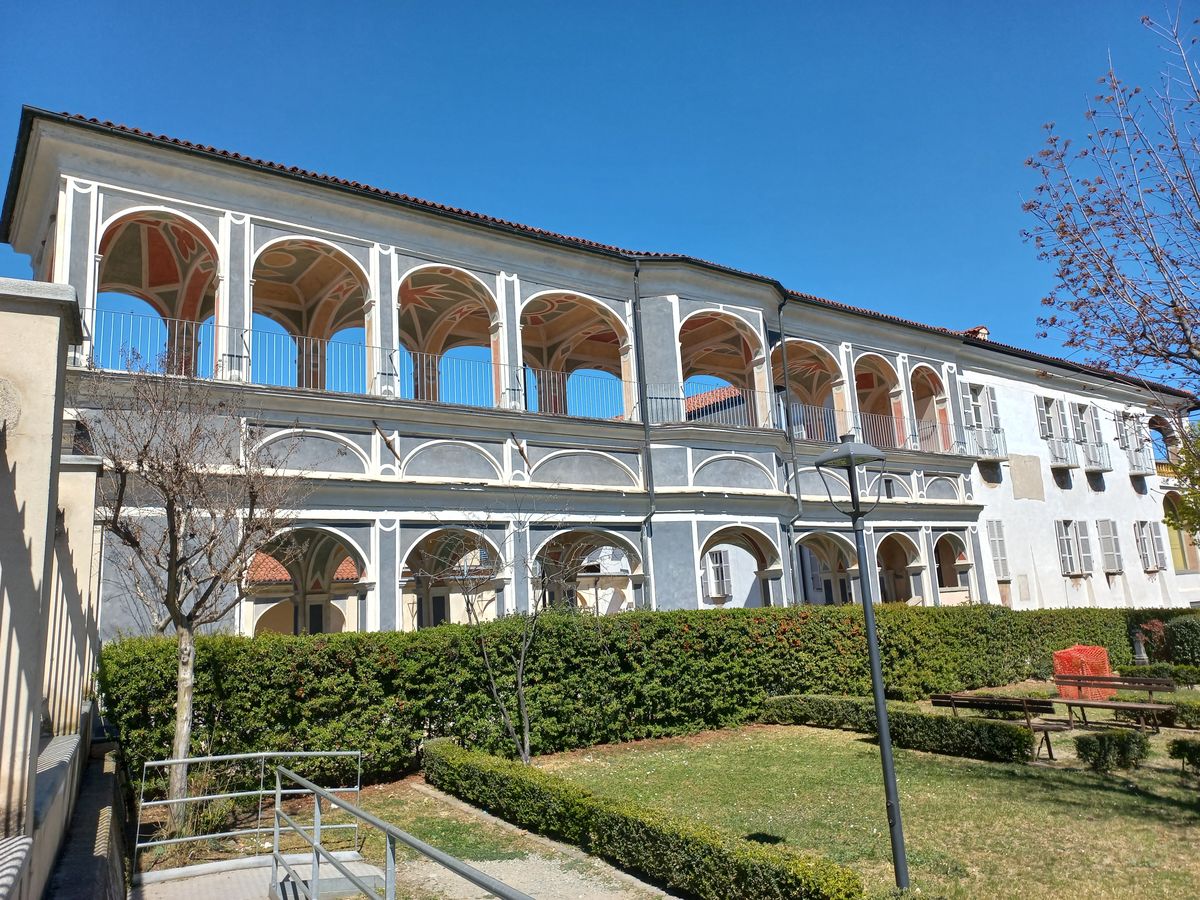Cosa vedere a Costigliole Saluzzo: Palazzo Sarriod de la Tour