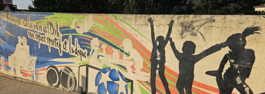 street art all'ingresso di Le Bousquet d'Orb