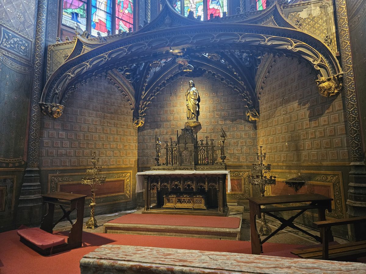 interno della cattedrale di Santa Maria di Auch