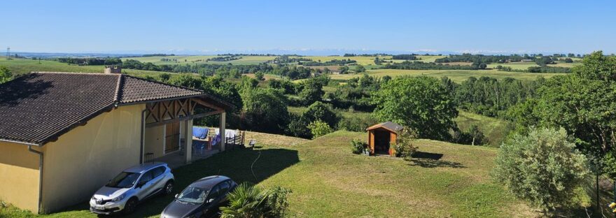 panorama verso i Pirenei a Monferron-Savès