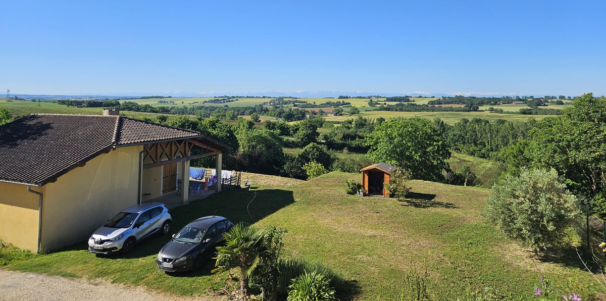 panorama verso i Pirenei a Monferron-Savès