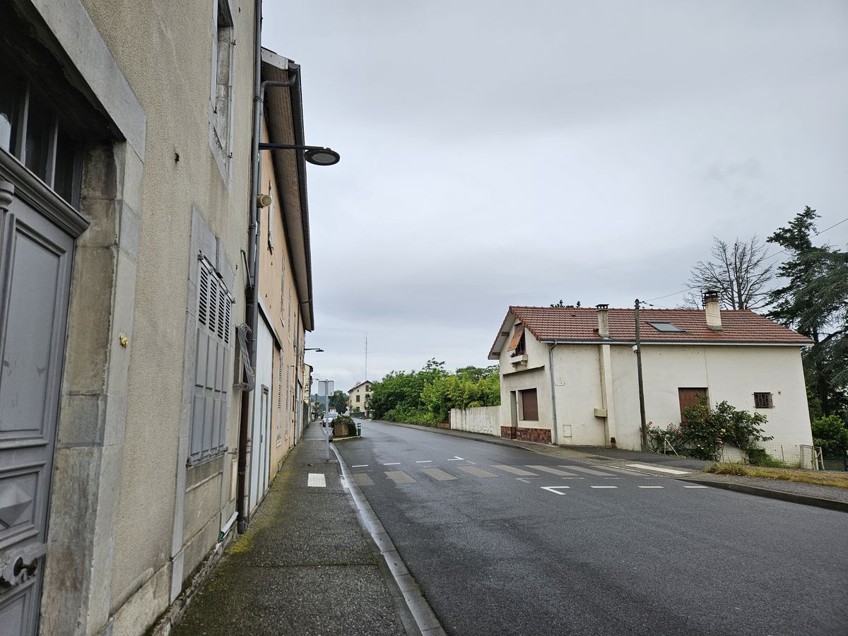 lentamente mi lascio Maubourguet alle spalle