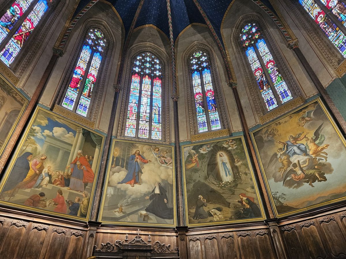 interno della chiesa di Saint-Laurent a Ibos